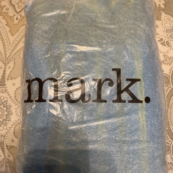 Womens Create A Spark Scarf, New In Original Packaging - Picture 3 of 6